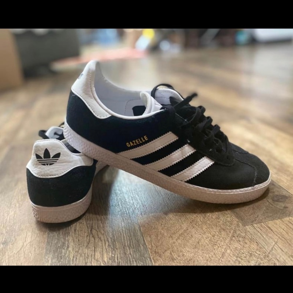COPY - Adidas Gazelle sneakers *LIKE NEW*